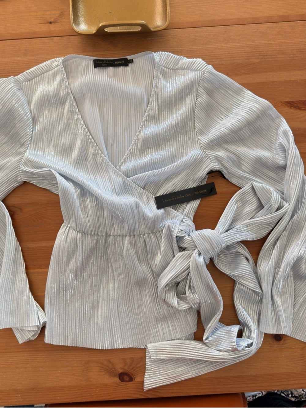 House of Harlow x Revolve Silver Wrap Top NWT  Medium - Picture 2 of 6